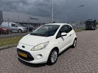 Voiture accidenté Ford Ka 1.2 Titanium 51kw AIRCO 2010/11