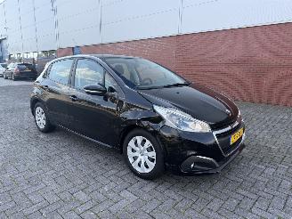 Peugeot 208 1.2 Pure Tech 60Kw AIRCO picture 18