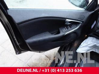 Volvo V-40 V40 (MV), Hatchback 5-drs, 2012 / 2019 1.6 D2 picture 14