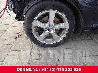 Volvo V-40 V40 (MV), Hatchback 5-drs, 2012 / 2019 2.0 D2 16V picture 12