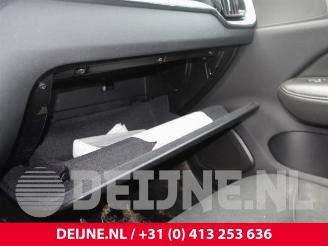 Volvo V-60 V60 II (ZW), Combi, 2018 2.0 B4 16V Mild Hybrid picture 30