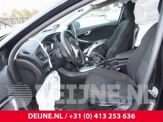 Volvo V-40 V40 (MV), Hatchback 5-drs, 2012 / 2019 2.0 D2 16V picture 20