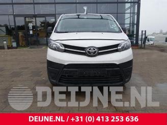 Toyota ProAce ProAce Verso, Bus, 2016 1.5 D-4D 120 picture 2