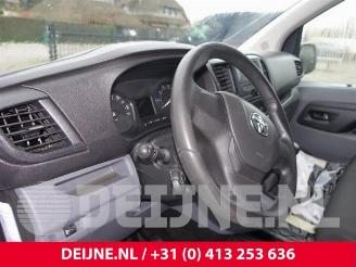 Toyota ProAce ProAce Verso, Bus, 2016 1.5 D-4D 120 picture 18