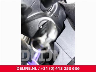 Toyota ProAce ProAce Verso, Bus, 2016 1.5 D-4D 120 picture 29