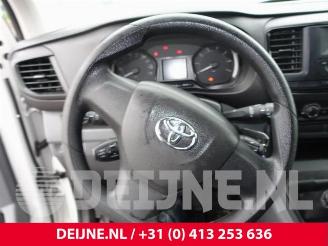 Toyota ProAce ProAce Verso, Bus, 2016 1.5 D-4D 120 picture 33