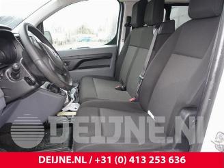 Toyota ProAce ProAce Verso, Bus, 2016 1.5 D-4D 120 picture 19