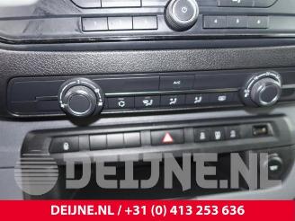 Toyota ProAce ProAce Verso, Bus, 2016 1.5 D-4D 120 picture 22