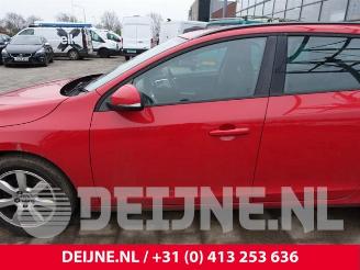 Volvo V-60 V60 I (FW/GW), Combi, 2010 / 2018 2.0 D3 20V picture 17