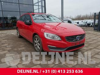 disassembly passenger cars Volvo V-60 V60 I (FW/GW), Combi, 2010 / 2018 2.0 D3 20V 2014/3