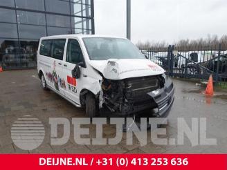 Vrakbiler auto Volkswagen Transporter Transporter/Caravelle T6, Bus, 2015 / 2024 2.0 TDI 150 2015/10