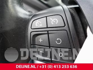 Volvo V-40 V40 (MV), Hatchback 5-drs, 2012 / 2019 1.6 D2 picture 22