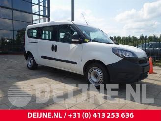 Coche siniestrado Fiat Doblo Doblo Cargo (263), Van, 2010 1.4 16V 2018/9