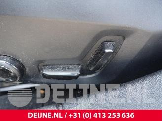 Volvo V-60 V60 II (ZW), Combi, 2018 2.0 T8 16V Plug-in Hybrid AWD picture 20