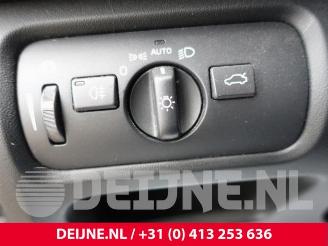 Volvo V-40 V40 (MV), Hatchback 5-drs, 2012 / 2019 2.0 D2 16V picture 22