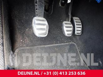 Volvo V-40 V40 (MV), Hatchback 5-drs, 2012 / 2019 2.0 D2 16V picture 21