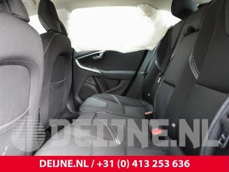 Volvo V-40 V40 (MV), Hatchback 5-drs, 2012 / 2019 2.0 T2 16V picture 32