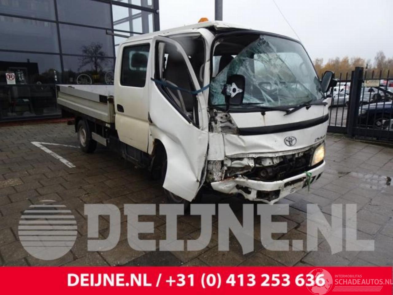 Toyota Dyna Dyna 100/150, Chassis-Cabine, 2001 2.5D4-D 90 16V