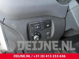 Peugeot Partner Partner (GC/GF/GG/GJ/GK), Van, 2008 / 2018 1.6 HDI 90 picture 20