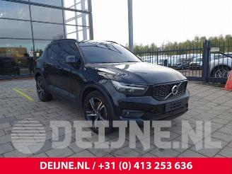 Salvage car Volvo XC40 XC40 (XZ), SUV, 2017 1.5 T5 Plug-in Hybrid 16V 2021/7