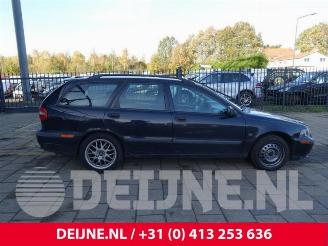 Volvo V-40 V40 (VW), Combi, 1995 / 2004 1.8 16V picture 8