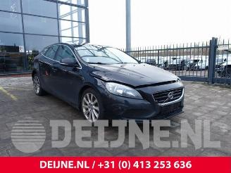 Salvage car Volvo V-40 V40 (MV), Hatchback 5-drs, 2012 / 2019 1.6 D2 2013/8