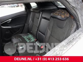 Volvo V-40 V40 (MV), Hatchback 5-drs, 2012 / 2019 1.5 T2 16V Geartronic picture 13