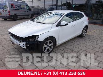 Volvo V-40 V40 (MV), Hatchback 5-drs, 2012 / 2019 1.6 D2 picture 3