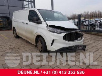 Vrakbiler auto Ford Transit Transit Custom, Van, 2023 2.0 EcoBlue 150 2024/11