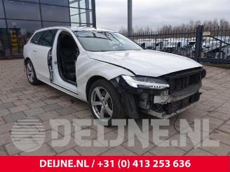 Salvage car Volvo V-90 V90 II (PW), Combi, 2016 2.0 T6 16V AWD 2019/4