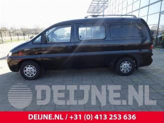 Hyundai Starex Starex (H 1), MPV, 1997 / 2004 2.5 TD picture 4