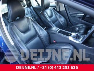 Volvo V-60 V60 I (FW/GW), Combi, 2010 / 2018 1.6 T4 16V Flexifuel picture 34