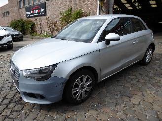 Schadeauto Audi A1 attraction 2011/9