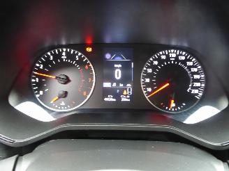 Renault Clio V Equilibre picture 14