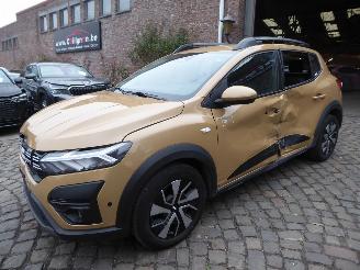 krockskadad bil auto Dacia Sandero III Stepway Expression 2025/5