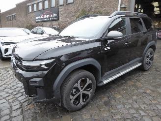 skadebil auto Dacia Duster Bigster Hybrid 155 Journey 2025/11