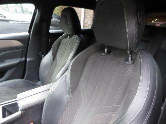 Peugeot 308 SW GT picture 12