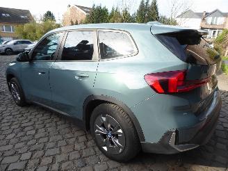 BMW iX1 30 xDrive picture 9