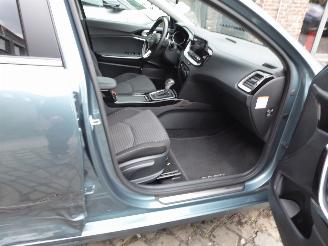 Kia Cee d SW Hybrid PHEV picture 6