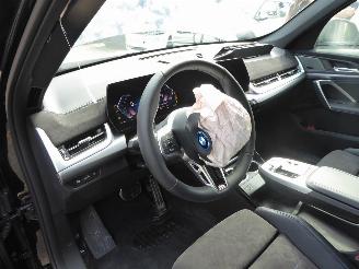 BMW iX1 20 eDrive M Sport picture 17