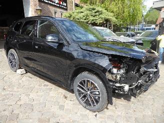 BMW iX1 20 eDrive M Sport picture 3