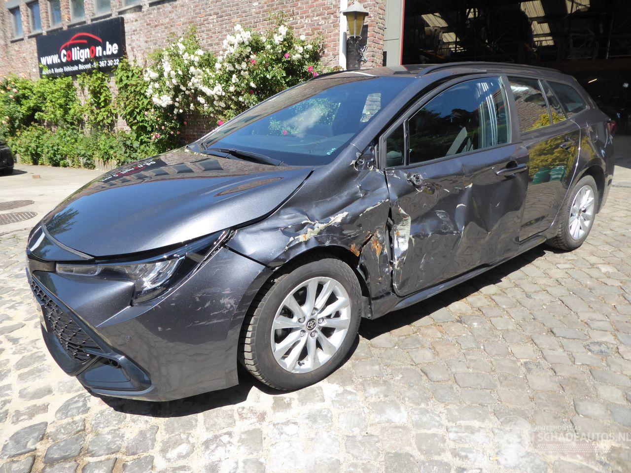 Toyota Corolla Touring Sports Lounge
