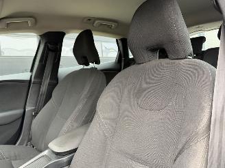 Volvo V-40 Cross Country 1.6 D2 AUTOMAAT EURO-6 picture 8
