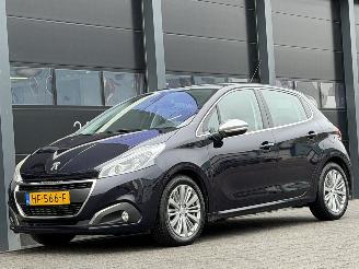 Tweedehands auto Peugeot 208 1.6 BlueHDi Executive Pano Camera Clima 2015/10