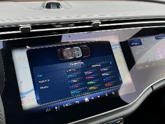 Mercedes E-klasse 300e AMG Head-Up Hyperscreen 360 camera picture 11