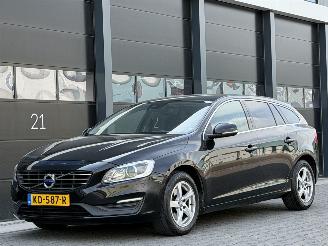voitures voitures particulières Volvo V-60 2.0 D2 Navi Clima PDC EURO-6 2016/8