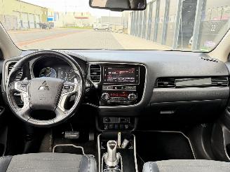 Mitsubishi Outlander 2.4 PHEV Pure Leer Camera Xenon picture 7