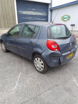 Renault Clio  picture 4