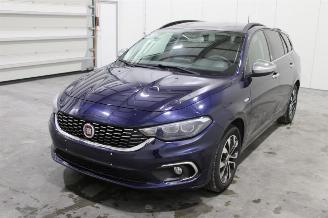 Coche siniestrado Fiat Tipo  2020/11