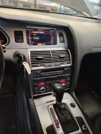 Audi Q7  picture 11